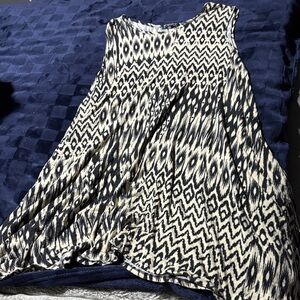 Elegant Black and Cream Patterned Midi Dress